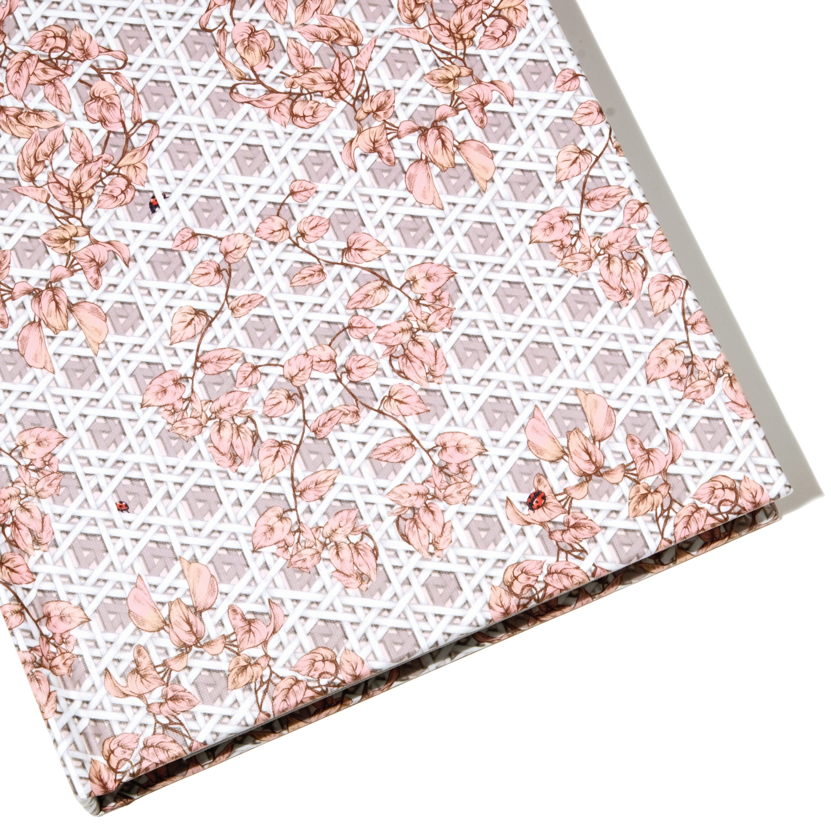 The Sketchbook A5 Enveloped in Rattan - Pink